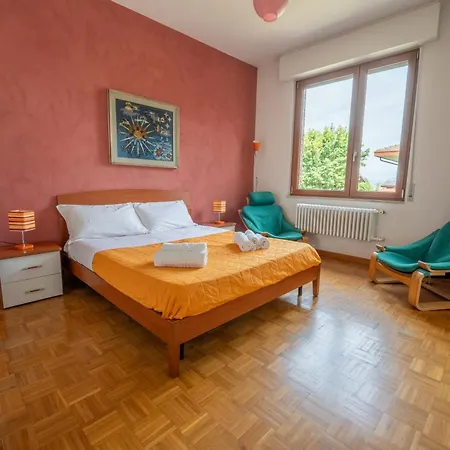 Le Camelie House - Maggiore Feriehus Dormelletto
